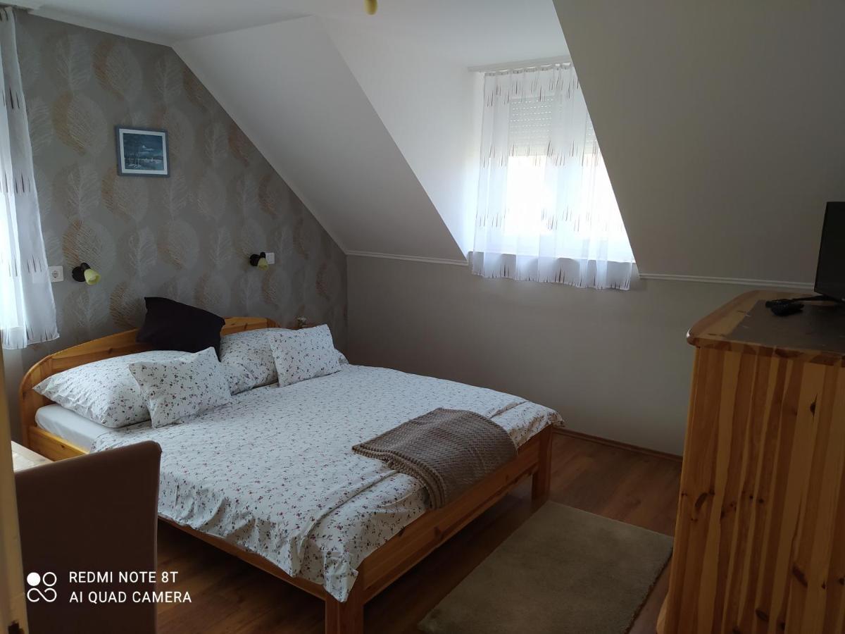 Forras-G Vendeghaz Apartment Bük Екстериор снимка